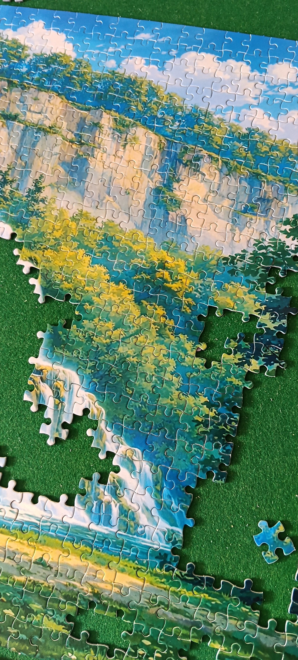 Puzzle 1000 pièces - Cascade des Tufs (BAUME-LES-MESSIEURS)