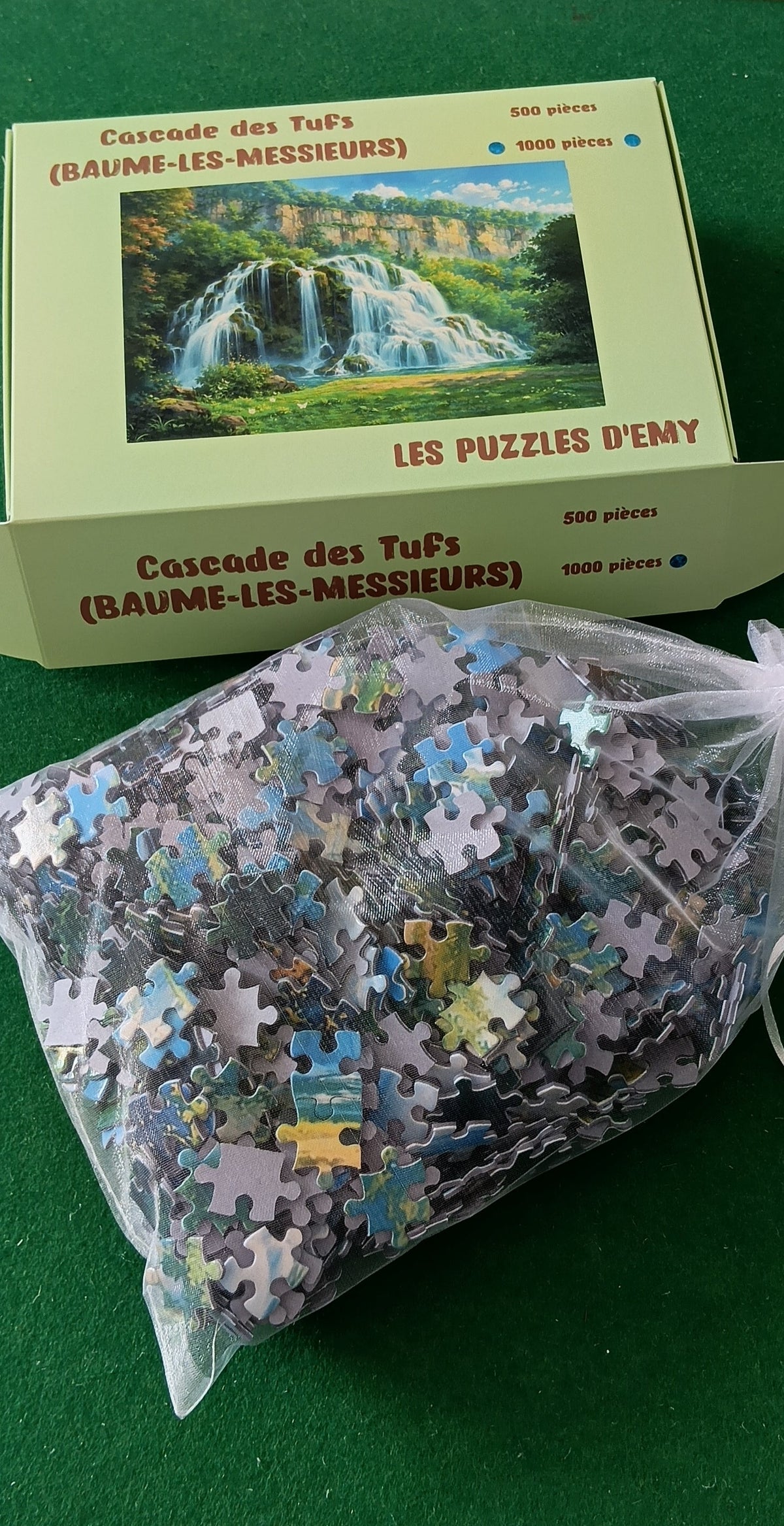 Découvrez notre Puzzle 1000 pièces . Cascade du jura.  Baume les messieurs . Challenge . Détente . Moment calme . 