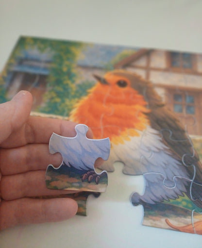 Taille dun puzzle 35 pieces . Puzzle pour enfants . Rouge gorge 