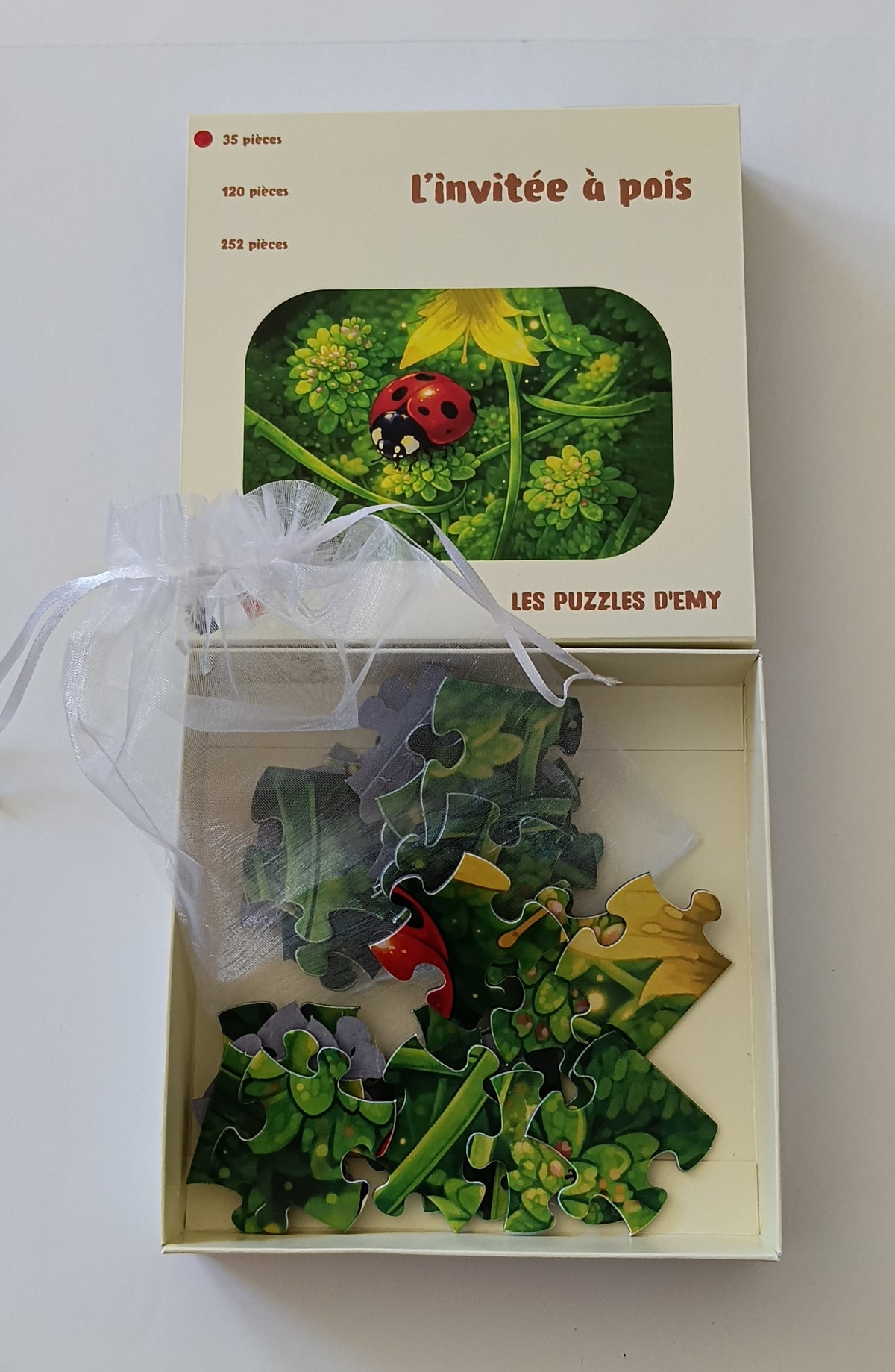 Puzzle pour enfants - COCCINELLE - L’invitée à pois
