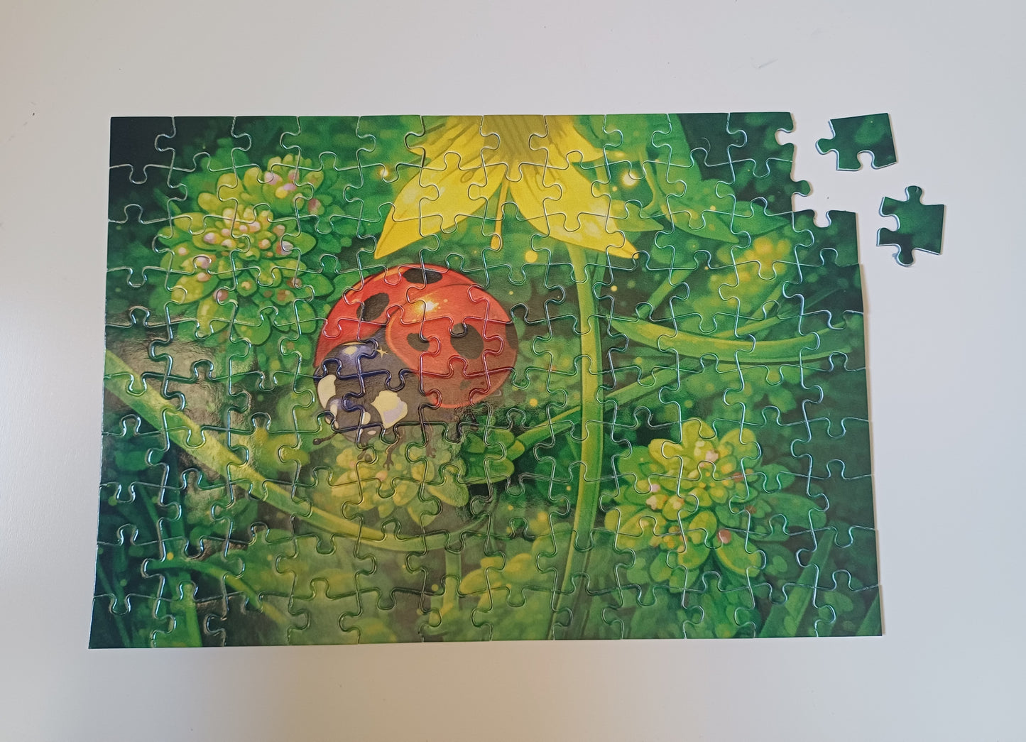 Puzzle 120 pièces - coccinelle - L’invitée à pois